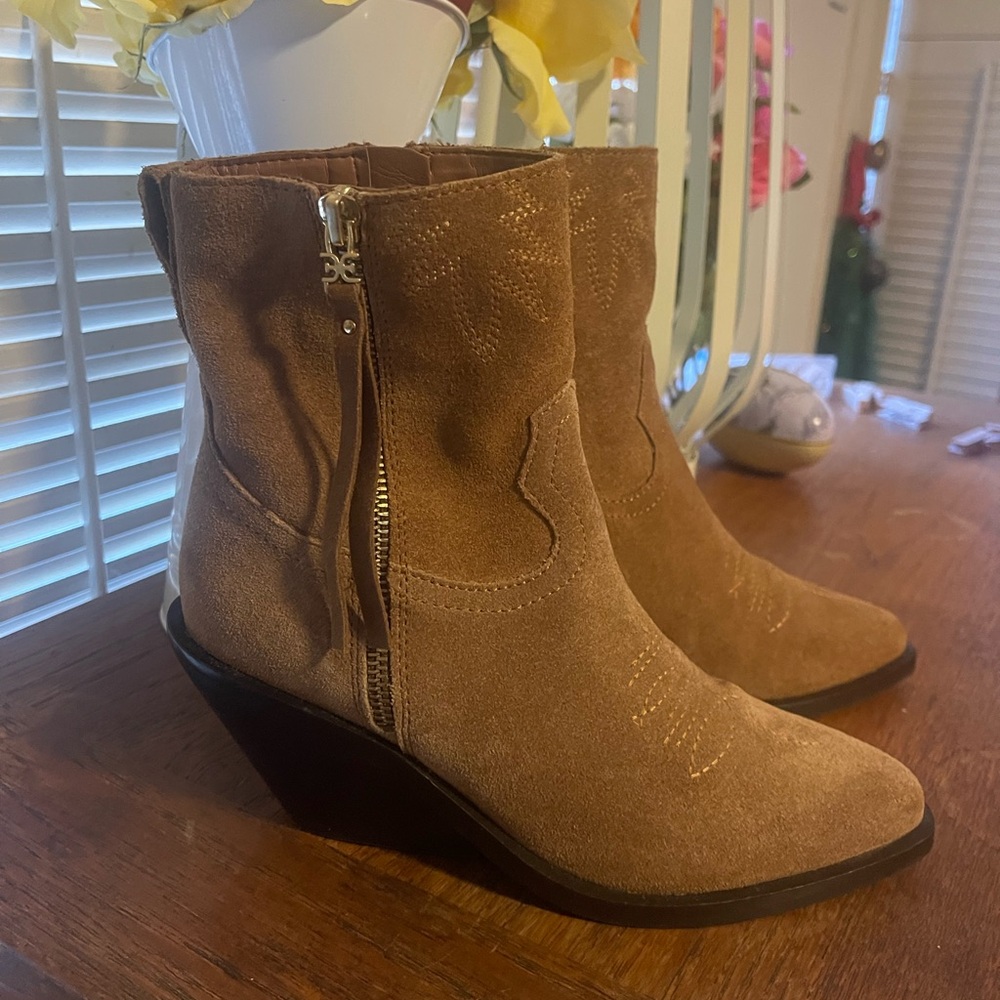 Sam Edelman Tan Heeled Boots with Wedge Heel